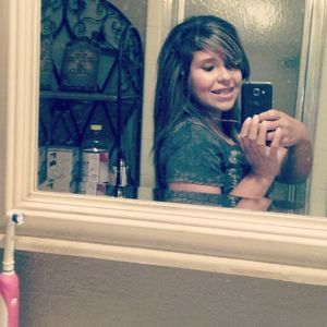 Meet your Posher, Stephani